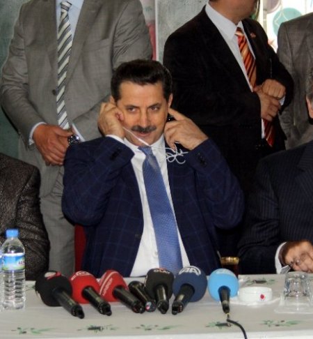 Bakan Çelik: Emeklilikte yaşı bekleyenleri dinledik, sorunun daha başındayız