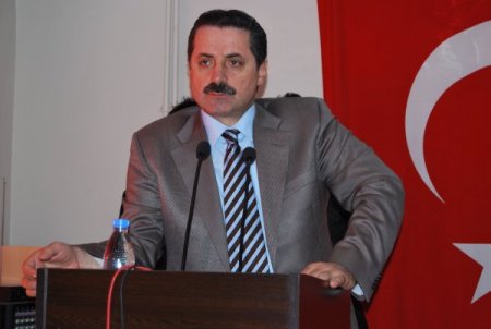 Bakan Çelik: Haritada Yapılmış Gösterilen Yolların Yapılmadığını Görüyoruz