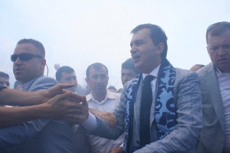 Bakan Çelik: Hiç kimseyle millet adına pazarlık yapılmadı