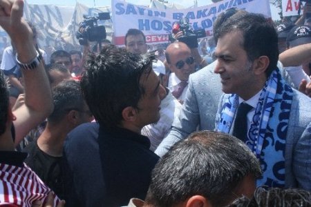 Bakan Çelik: Hiç kimseyle millet adına pazarlık yapılmadı