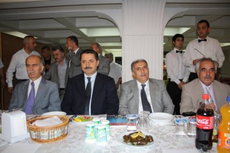 Bakan Çelik: İnsanların Fabrika Ayarları Bozuldu