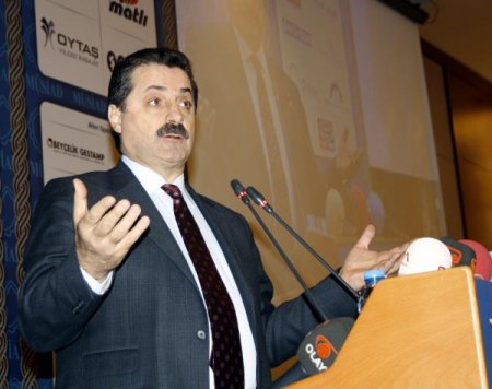 Bakan Çelik: Millet Tanktan Yana Değil, Yöneticileri Halktan Yana Olmalıdır