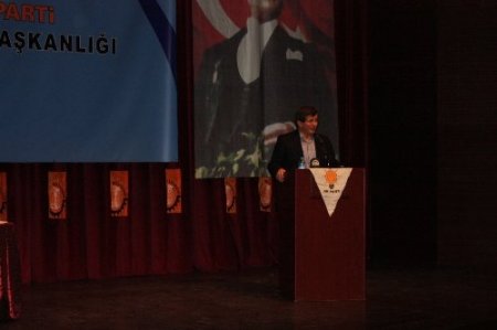 Bakan Davutoğlu: 3 yıldır nerde özür diyenler, özür gelince suspus oldular