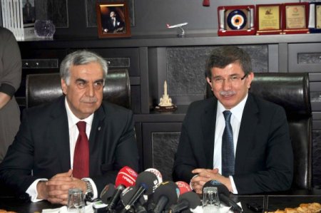 Bakan Davutoğlu: Libyalı Yaralılara İzmir'in Evsahipliği Bizim İçin İftihardır