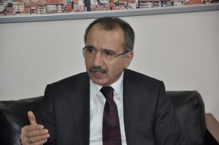 Bakan Dinçer: Dünya hızla gelişirken Türkiye gecikti