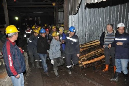 Bakan Dinçer Patlama Yerinde İncelemelerde Bulundu