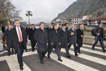 Bakan Dinçer: Varsa bir durum, kararımızı tekrar gözden geçiririz