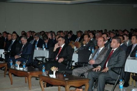 Bakan Dinçer'den Müfettişlere: Gittiğiniz Yerde Korkutucu Olmayın, Sevindirici Olun