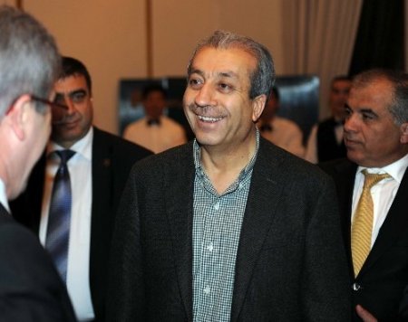 Bakan Eker, Pekin’deki sebze ve meyveleri pahalı buldu