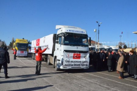 Bakan Eker, Suriyeler için üretilen unları Gaziantep'ten uğurladı