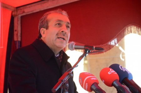 Bakan Eker, Suriyeler için üretilen unları Gaziantep'ten uğurladı