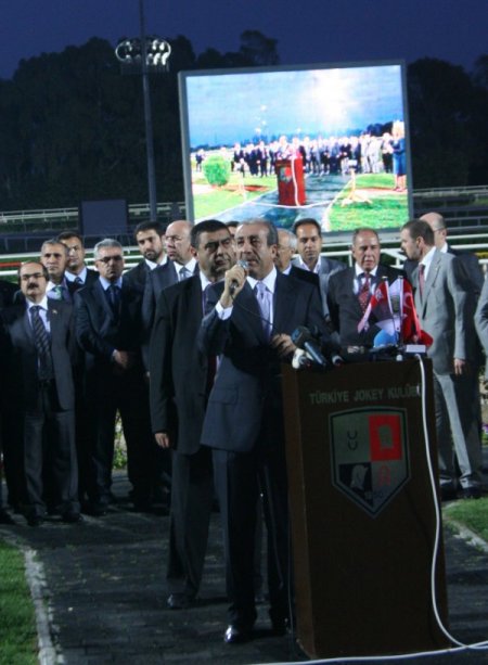 Bakan Eker: Atçılığa Bakanlık Hesabından 150 Milyon Lira Harcadık