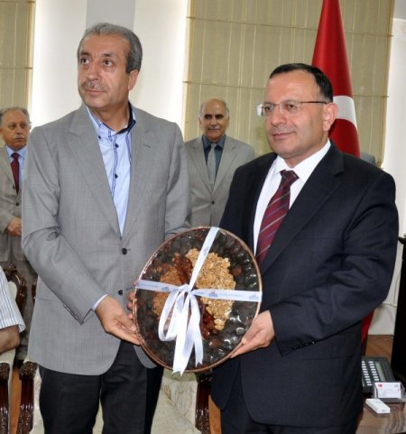 Bakan Eker: Damaca Sudaki Sıkıntılarla İlgili Sağlık Bakanlığı Çalışıyor