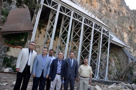 Bakan Ergin, Hatay’da devam eden yatırımları inceledi