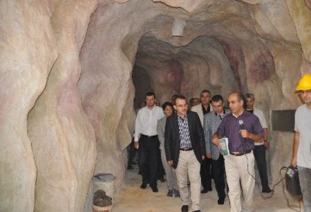 Bakan Ergin, Hatay’da devam eden yatırımları inceledi