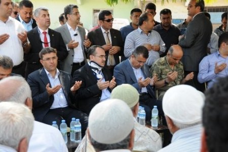 Bakan Ergin, Tanışma'da hayatını kaybedenlerin ailelerine taziyelerini iletti