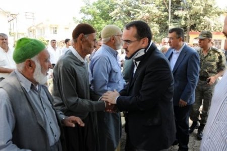 Bakan Ergin, Tanışma'da hayatını kaybedenlerin ailelerine taziyelerini iletti