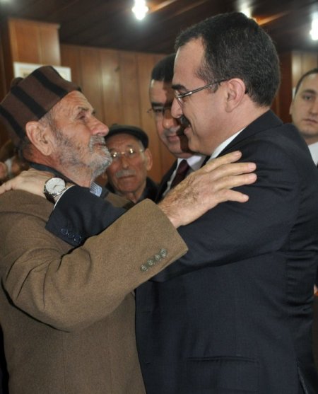 Bakan Ergin: Şehitlerimizin ödemiş oldukları bedelin karşılığı olmaz