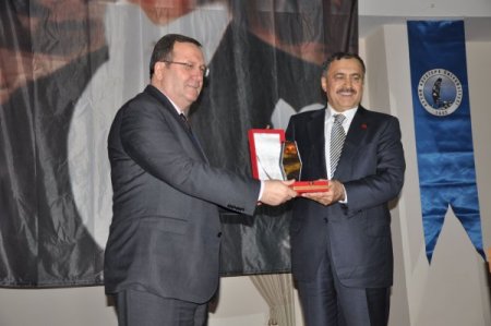 Bakan Eroğlu, mermercilerin ucuz yakıt isteğini Meclis'e taşıyacak