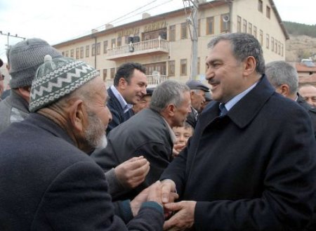 Bakan Eroğlu: Akaydın, Beceriksizliğini Başkasının Üzerine Yüklemesin
