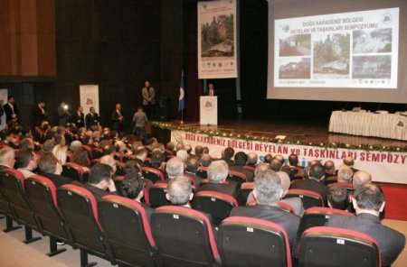 Bakan Eroğlu: Dere Yataklarında Yapılaşmalara İzin Vermeyin