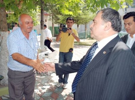 Bakan Eroğlu Hemşerilerini Referandumda 'evet' Oyu Kullanmaya Çağırdı