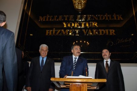 Bakan Eroğlu: İki yıl içinde yangın helikopterlerimiz gelecek