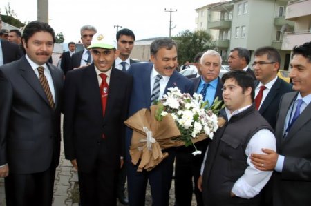 Bakan Eroğlu: Muğla Büyükşehir’i almak için hizmetkârınızım