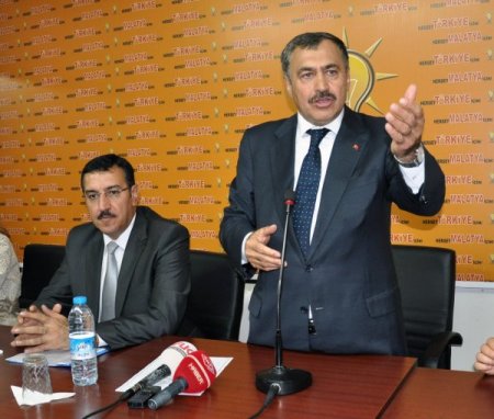 Bakan Eroğlu: Seçimden korkmuyoruz, gençleri kucaklıyoruz