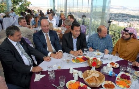Bakan Eroğlu: Uluslararası Sempozyum Sayesinde Afyonkarahisar'ın Tanıtımı Yapıldı