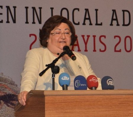 Bakan Fatma Şahin: Evlenmeyi teşvik edeceğiz