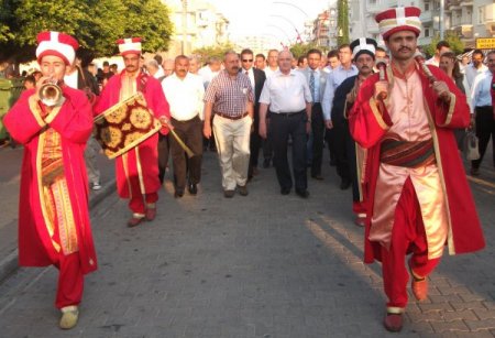 Bakan Gönül: Ak Parti’nin Aldığı Başarının Dünyada Benzeri Yok
