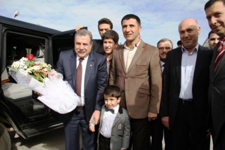 Bakan Güler: Çözüm sürecinde herkes elini taşın altına koysun