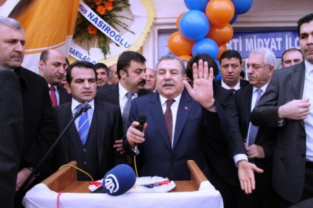 Bakan Güler: Çözüm sürecinde herkes elini taşın altına koysun