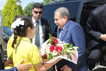 Bakan Güler: Kargaşadan siyasi rant çıkarma hesabı yapanlar altında kalır