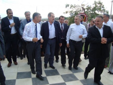 Bakan Günay, Aydınlar Kum Çakıl Ocağı'nı Ziyaret Etti