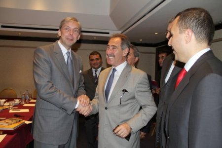 Bakan Günay: İzmir Turizm Açısından Tarihî Günlerinden Birini Yaşıyor