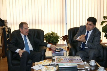 Bakan Günay: İzmir’e İdeolojik Tartışma İçin Değil Hizmet İçin Geldik