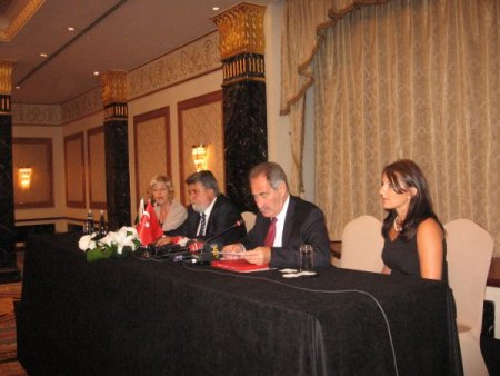 Bakan Günay: Tarih yağmasının önüne geçmeye çalışıyoruz