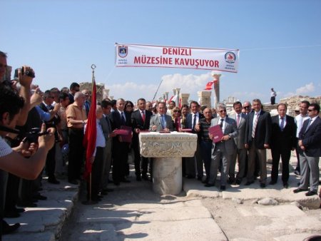 Bakan Günay: Türkiye’nin her tarafını ayrımsız ayağa kaldırmaya çalışıyoruz