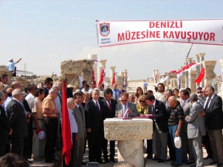 Bakan Günay: Türkiye’nin her tarafını ayrımsız ayağa kaldırmaya çalışıyoruz