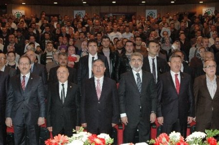 Bakan İsmet Yılmaz, Sivaslılar için ev kurası çekti