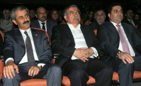 Bakan İsmet Yılmaz: Kürde hak vermek, Türkün hakkını daraltmaz