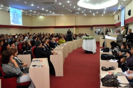 Bakan Kavaf: Türkiye'de 6 Bin Çocuk Ailesinin Yanına Döndürüldü