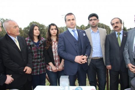 Bakan Kılıç, sosyal medyada kendisini takip eden öğrencileri programına katıyor