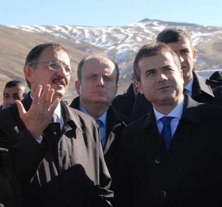 Bakan Kılıç: BDP’lilerin teröristlerle kucaklaşması, toplumu incitmiştir