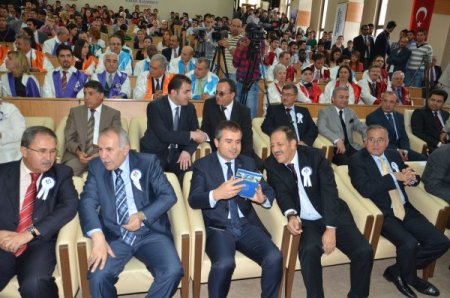 Bakan Kılıç: Gençlere güvenle devredebileceğimiz günleri iple çekiyoruz