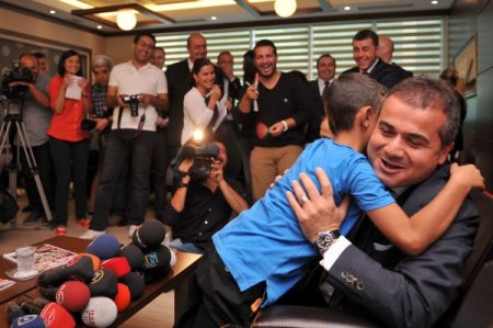 Bakan Kılıç Marmaris’te tanıştığı çocuğu makamında ağırladı