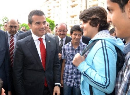 Bakan Kılıç'tan öğrencilere destek sözü