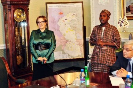 Bakan Merdanov İNEPO'ya katılan öğrencileri kabul etti